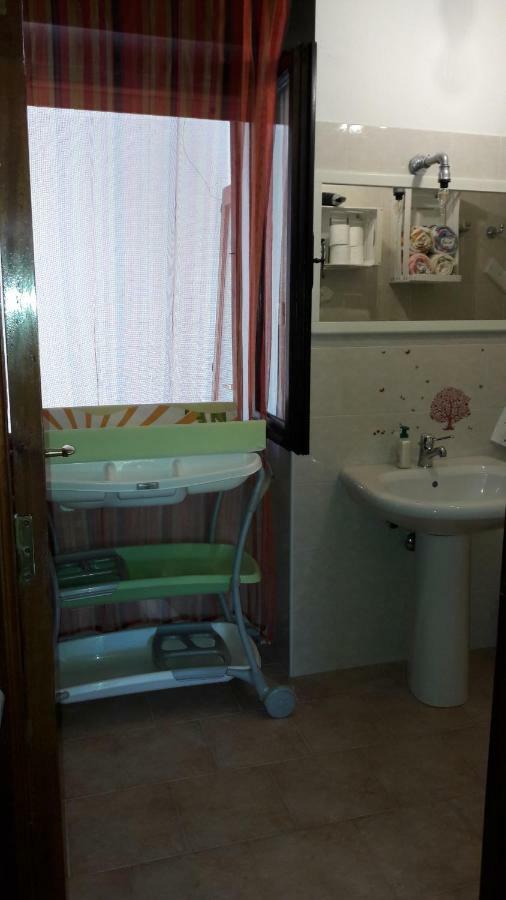 Casa Marina Lu Tuvaraggiu Casa Vacanze Sorso Εξωτερικό φωτογραφία